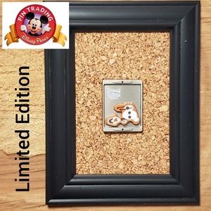 Limited Edition Disney Olaf Pin 2015